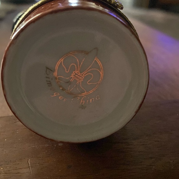 COPY - Vintage Limoges Soldier Hinged Trinket Box - Picture 4 of 7